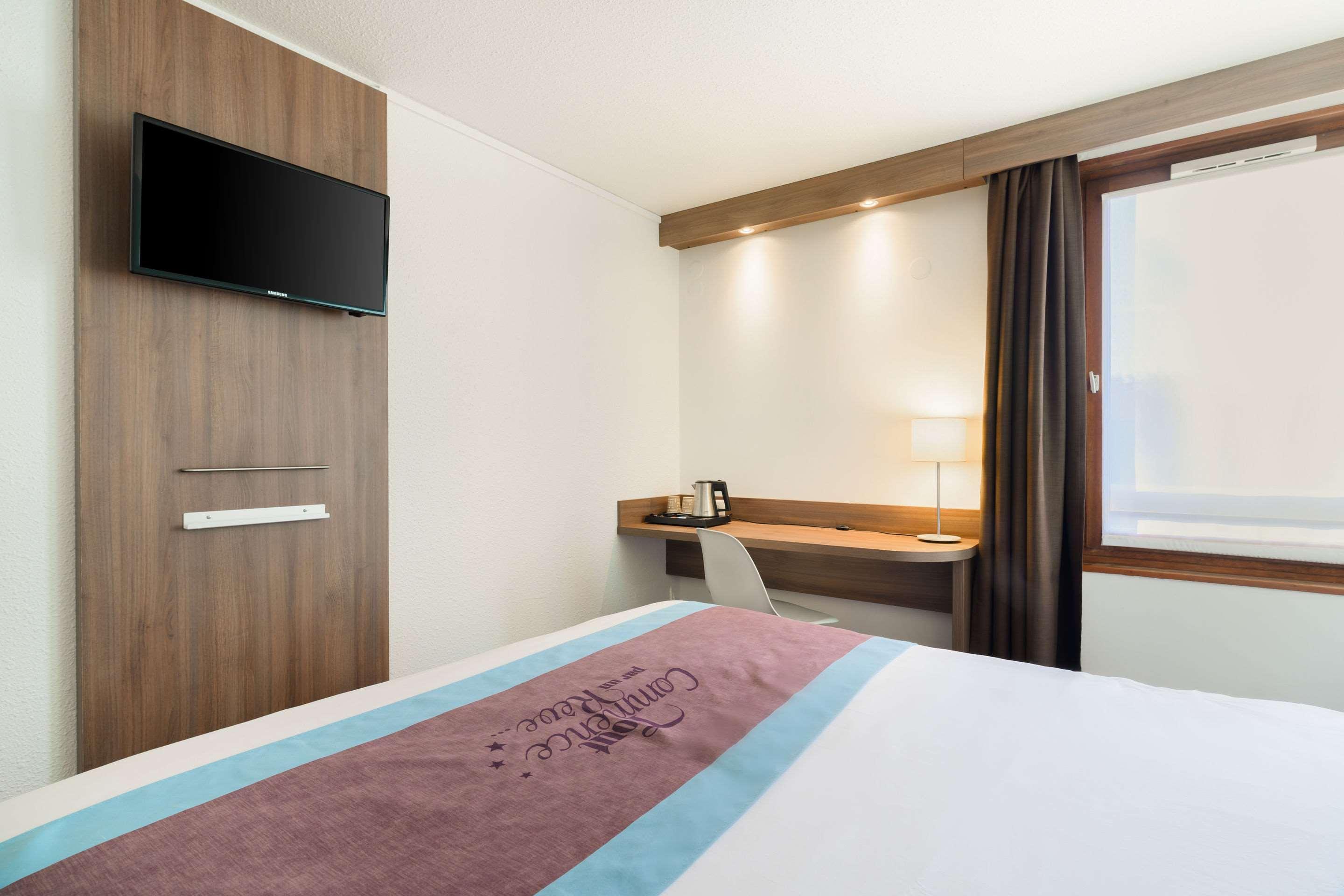 Kyriad Lille - Mons En Baroeul Экстерьер фото